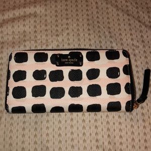 Kate Spade zip wallet